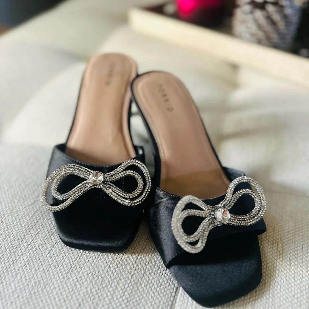 Torrid Elegant Black Mules with Silver Bow - Picture 1 of 6